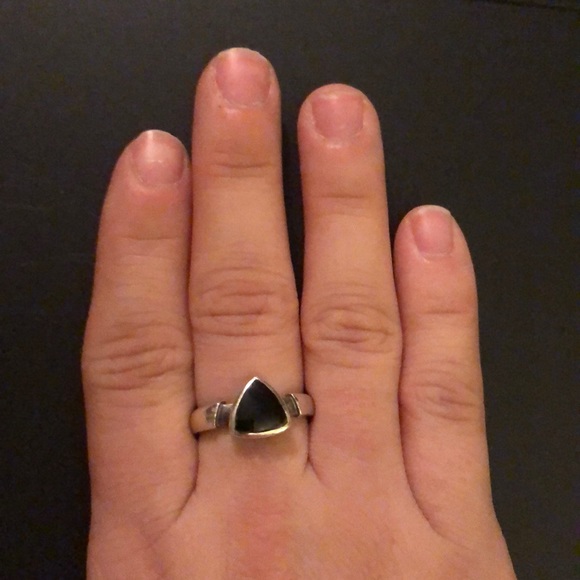 .925 Sterling Silver ring with Onyx - Picture 2 of 4